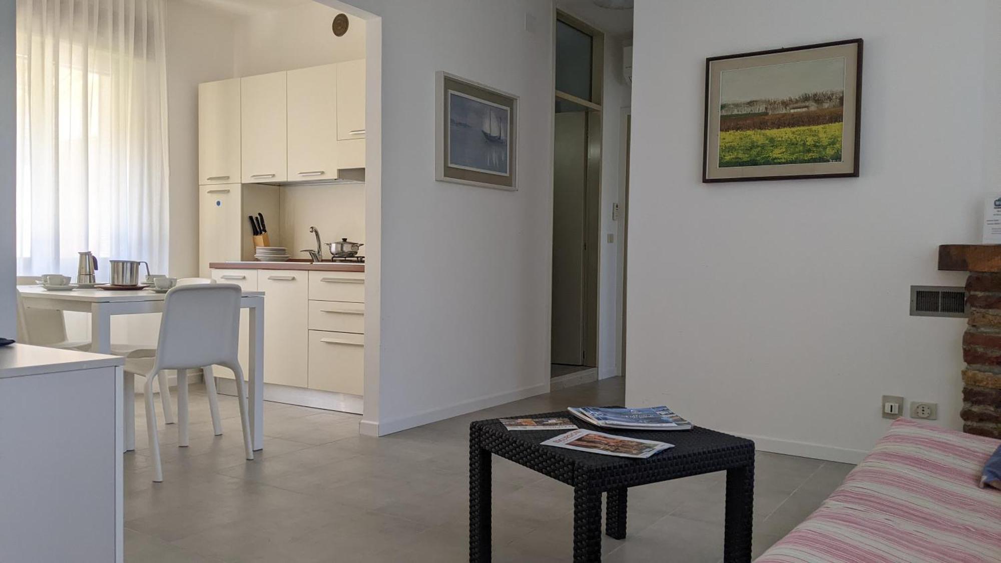 Villa Tre Pini 利尼亚诺萨比亚多罗 外观 照片